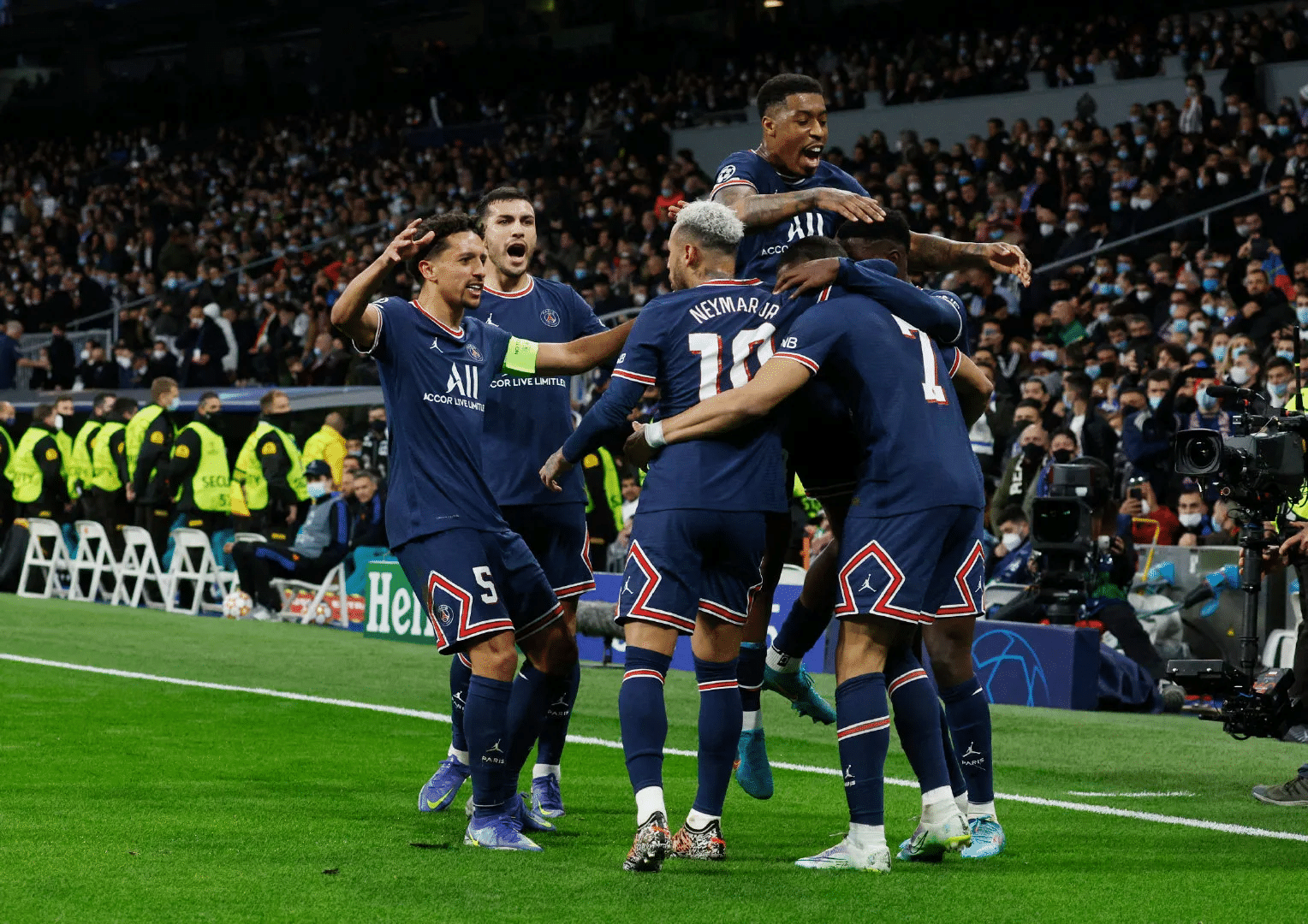 集结日葡超焦点战，波士顿凯尔特人刷新队史纪录，赛场秩序良好，训练强度明显提升的简单介绍u8官网app