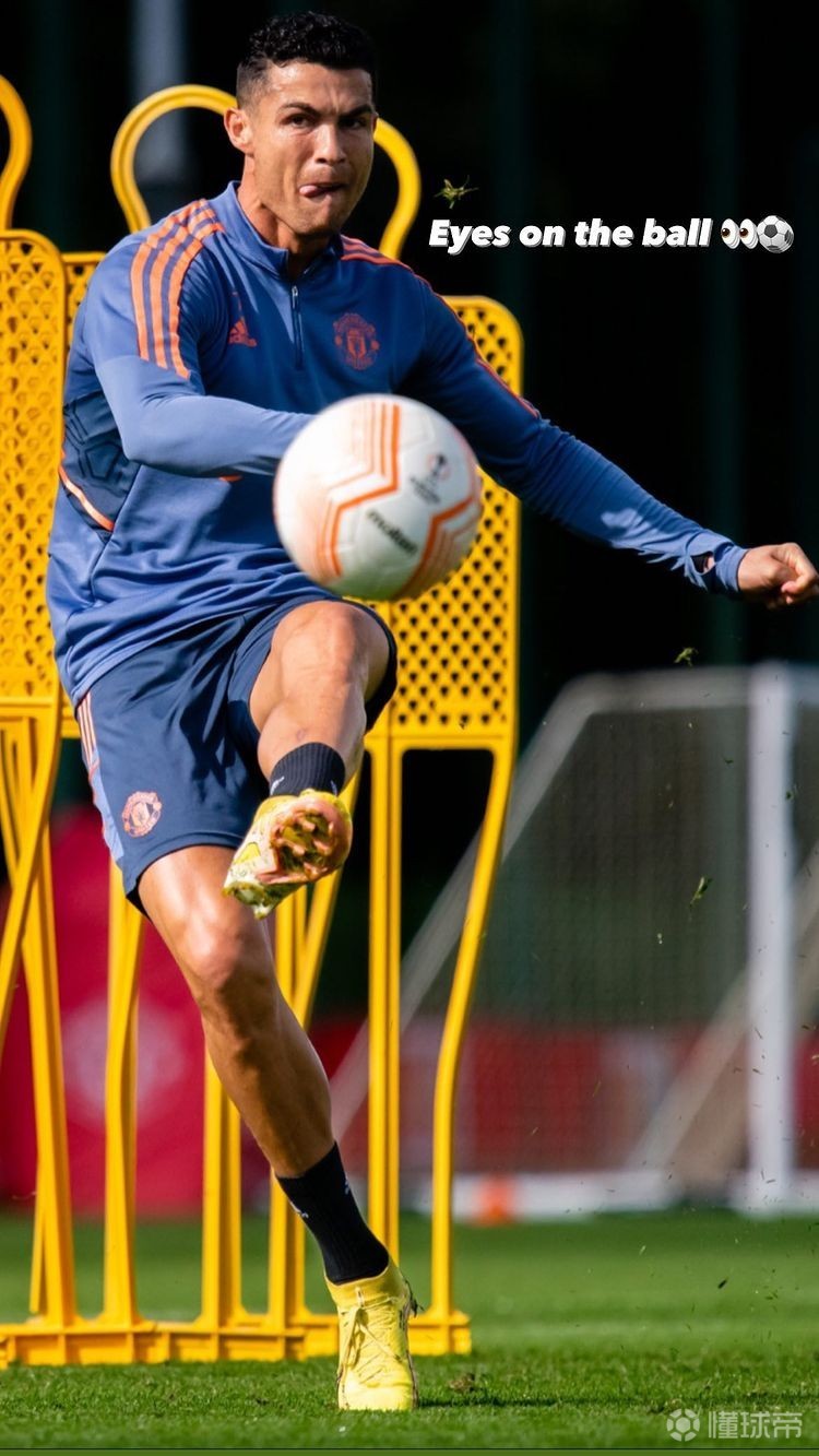 包含重磅！C罗在湖人比赛中战术调整广州队止住颓势备战欧联，法兰克福状态回暖备战意甲的词条